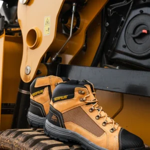 Cat P720053  Convex Safety  Zip  Side  Boot